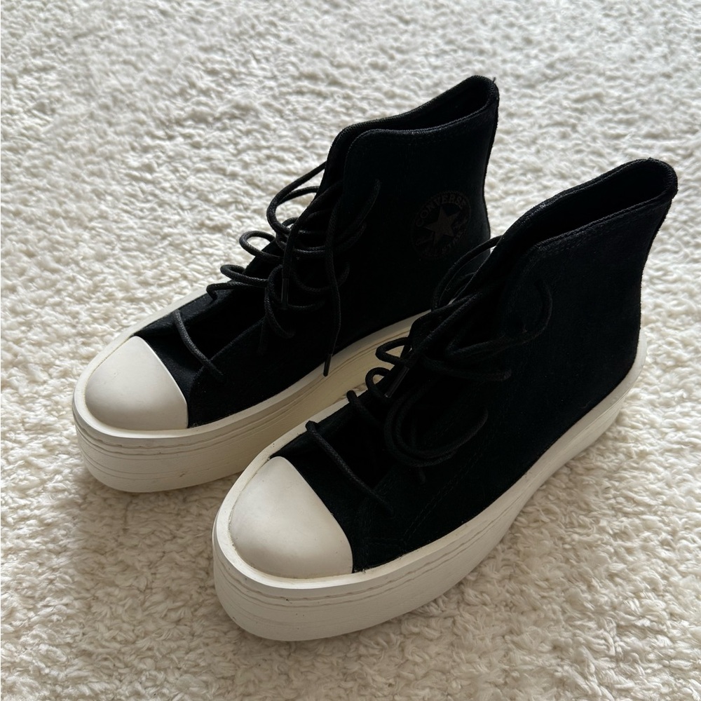 [NEW] Converse Chuck Taylor All Star Modern Lift Mono Platform Hi sneakers